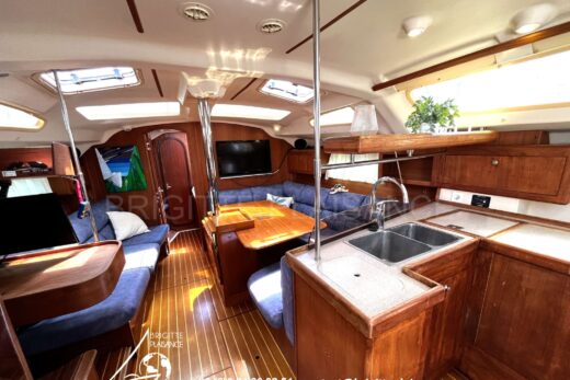 HUNTER 410