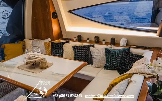Fashion Yachts 68