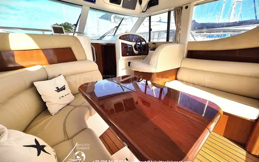 Jeanneau Prestige 32