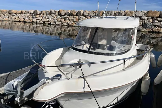 Quicksilver 640 Pilothouse