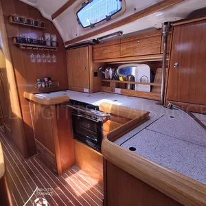Bavaria 42 cruiser