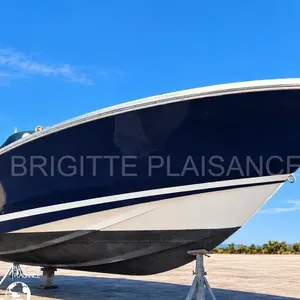 Chris Craft Launch 28