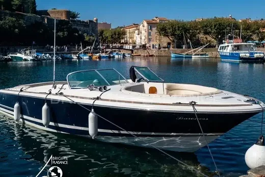 Chris Craft Launch 28